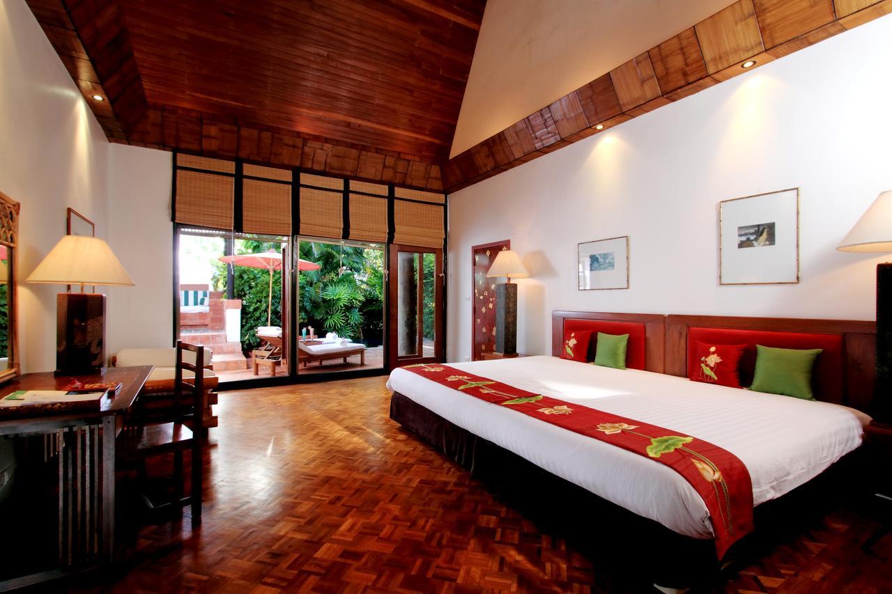 Mom Tri'S Villa Royale - Sha Plus Kata Beach  Exteriör bild