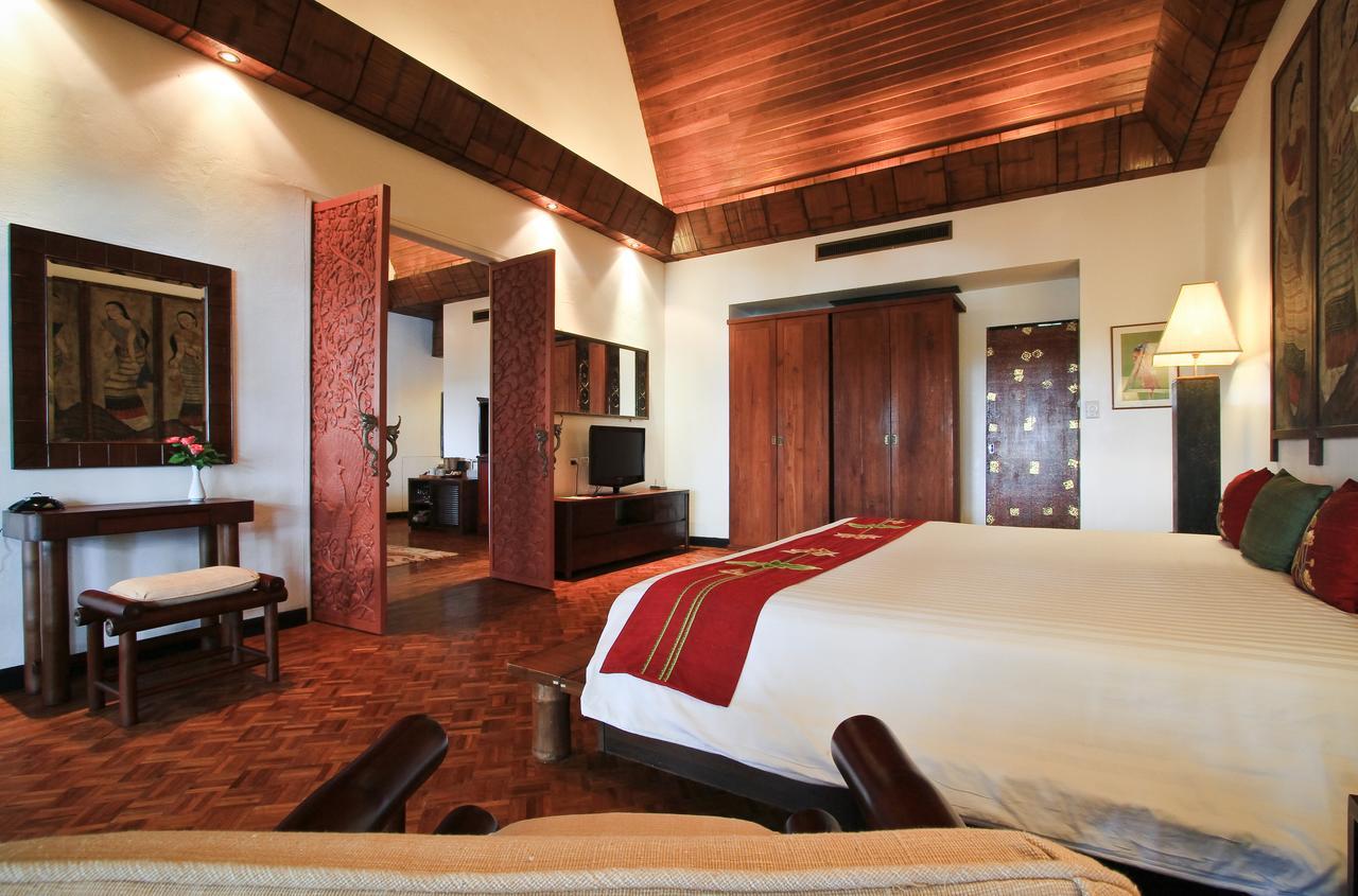 Mom Tri'S Villa Royale - Sha Plus Kata Beach  Exteriör bild